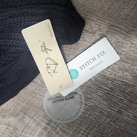 RD Style Sweater by Stitch Fix - Picture 4 of 4